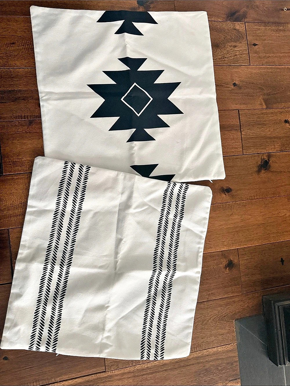 White & Black Geometric Textile Set